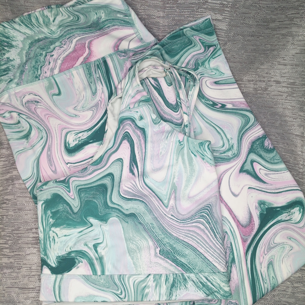 Old Navy Marble Swirl Short Sleeve Tee